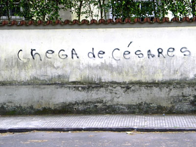Chega de Césares